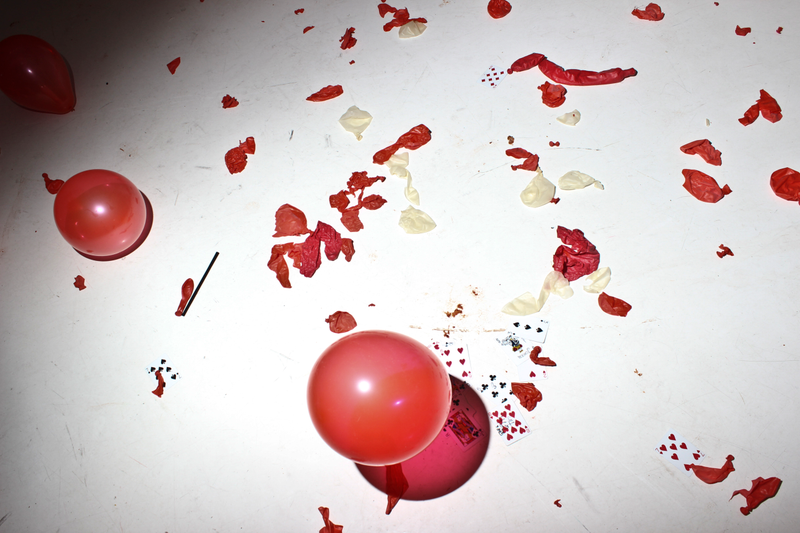 Illustration for article titled GAWKER MEDIA : A HOLIDAY PARTY
